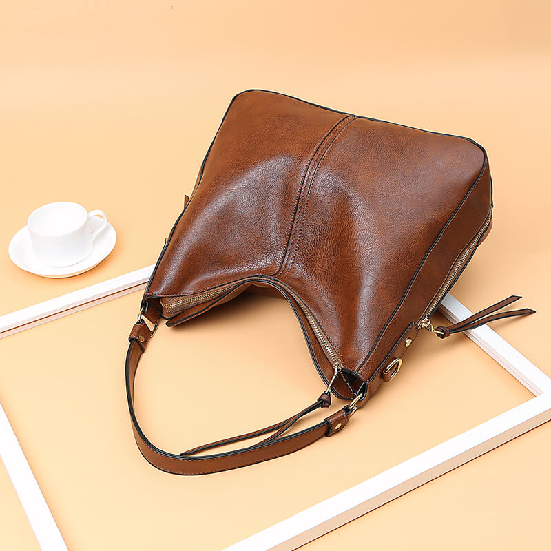 Chic Hobo Tote Handbag Stylish And Spacious