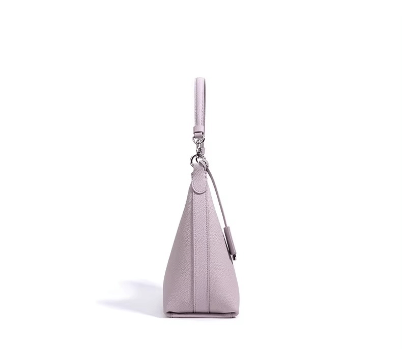 Gentle Leather Shoulder Bag for Women – Stylish Everyday Handbag