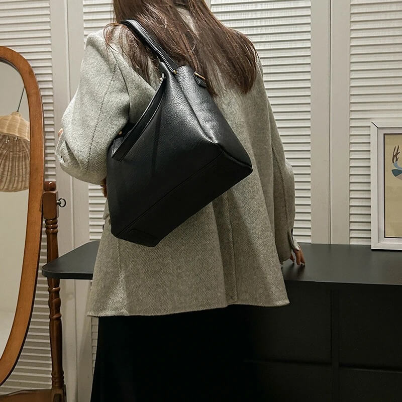 Stylish Bucket Handbag For Women Versatile and Elegant