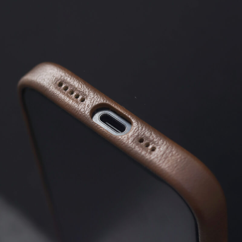 iPhone 16 Pro Case with MagSafe and Leather Design - Pejayz