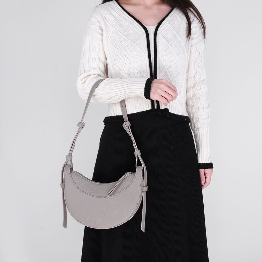 Women's Versatile Semicircular Crossbody Handbag