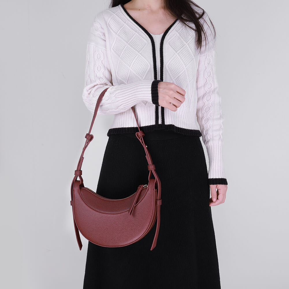 Women's Versatile Semicircular Crossbody Handbag