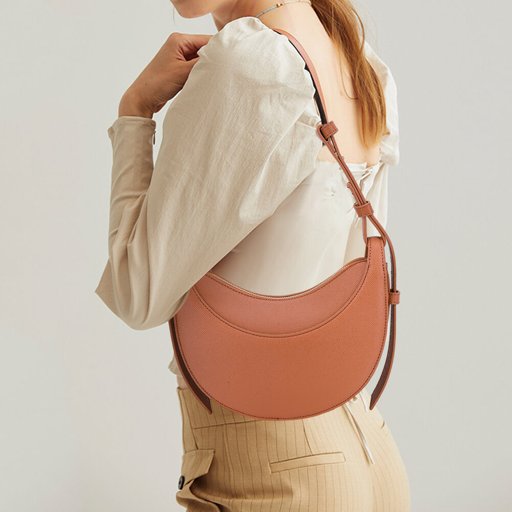 Women's Versatile Semicircular Crossbody Handbag